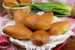 Печеные пирожки с яйцом и зеленым луком