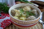Суп с фрикадельками и клецками