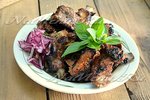 Свиные рёбрышки с фруктовыми оттенками на мангале