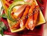 Мясное ассорти с соусом гуакомоле