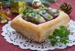 Праздничная закуска с сельдью