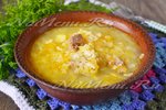 Щи из квашеной капусты со свининой и рисом