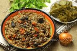 Гречневая каша с луком и сушеными грибами