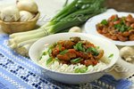 Тушеная красная фасоль с грибами
