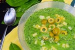 Суп со шпинатом и сыром