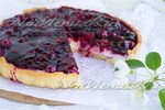 Тарт с заварным кремом и вишней