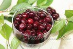 Консервированная вишня в собственном соку