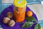 Абрикосовое варенье с грецкими орехами