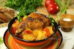 Паприкаш со свиными ребрышками и картофелем