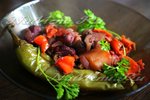 Овощное рагу с птицей в вине
