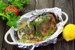 Караси запеченные в сметане