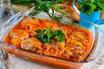 Биточки мясные с подливкой в духовке