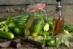 Огурцы консервированные